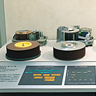 大容量・高速磁気ディスク装置(PATTYとGEMMY)、磁気ドラム装置の写真