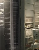 クロスバ交換機の展示パネル画像の一部